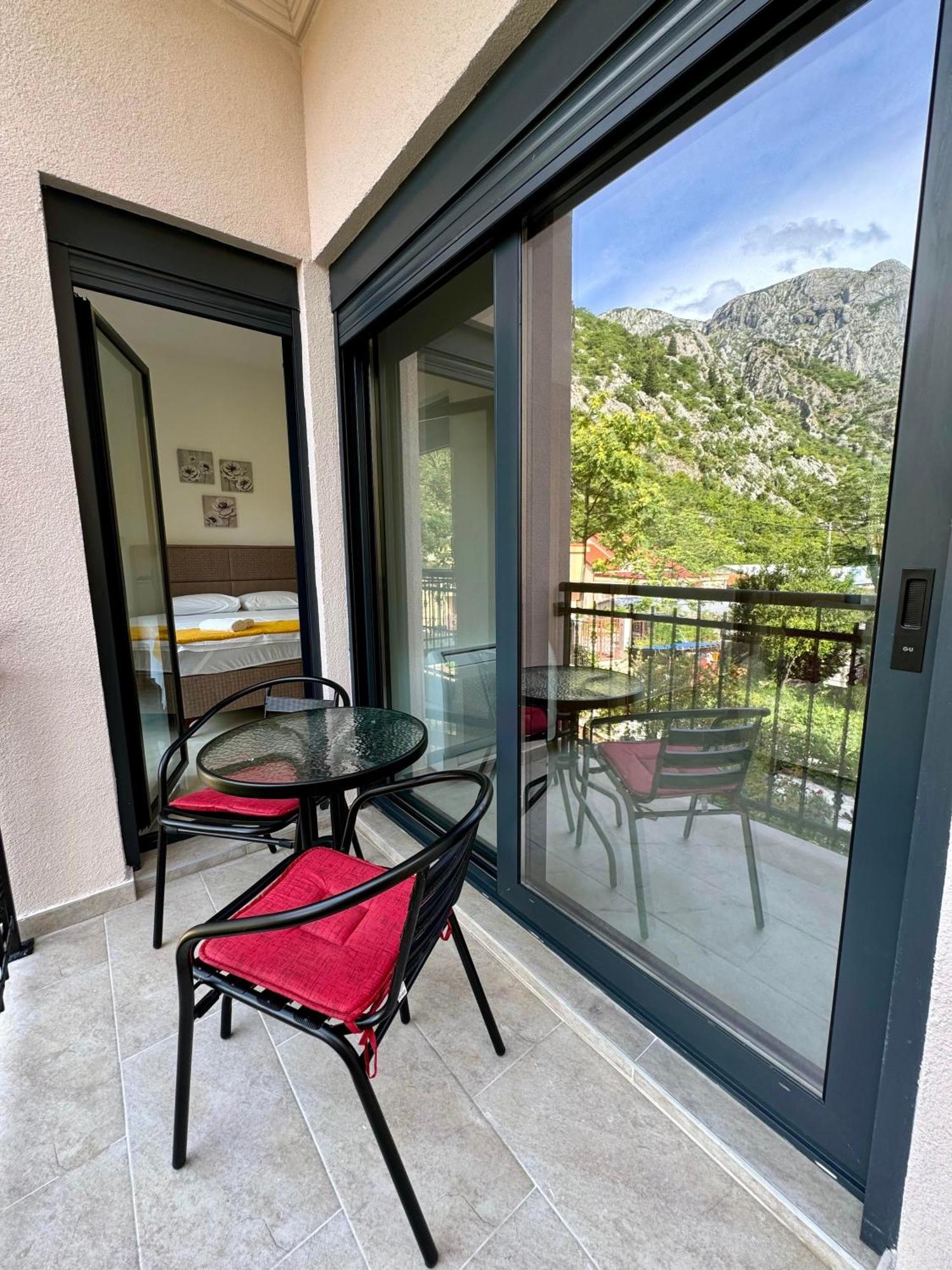 Harmony Garden Apartments Kotor Luaran gambar