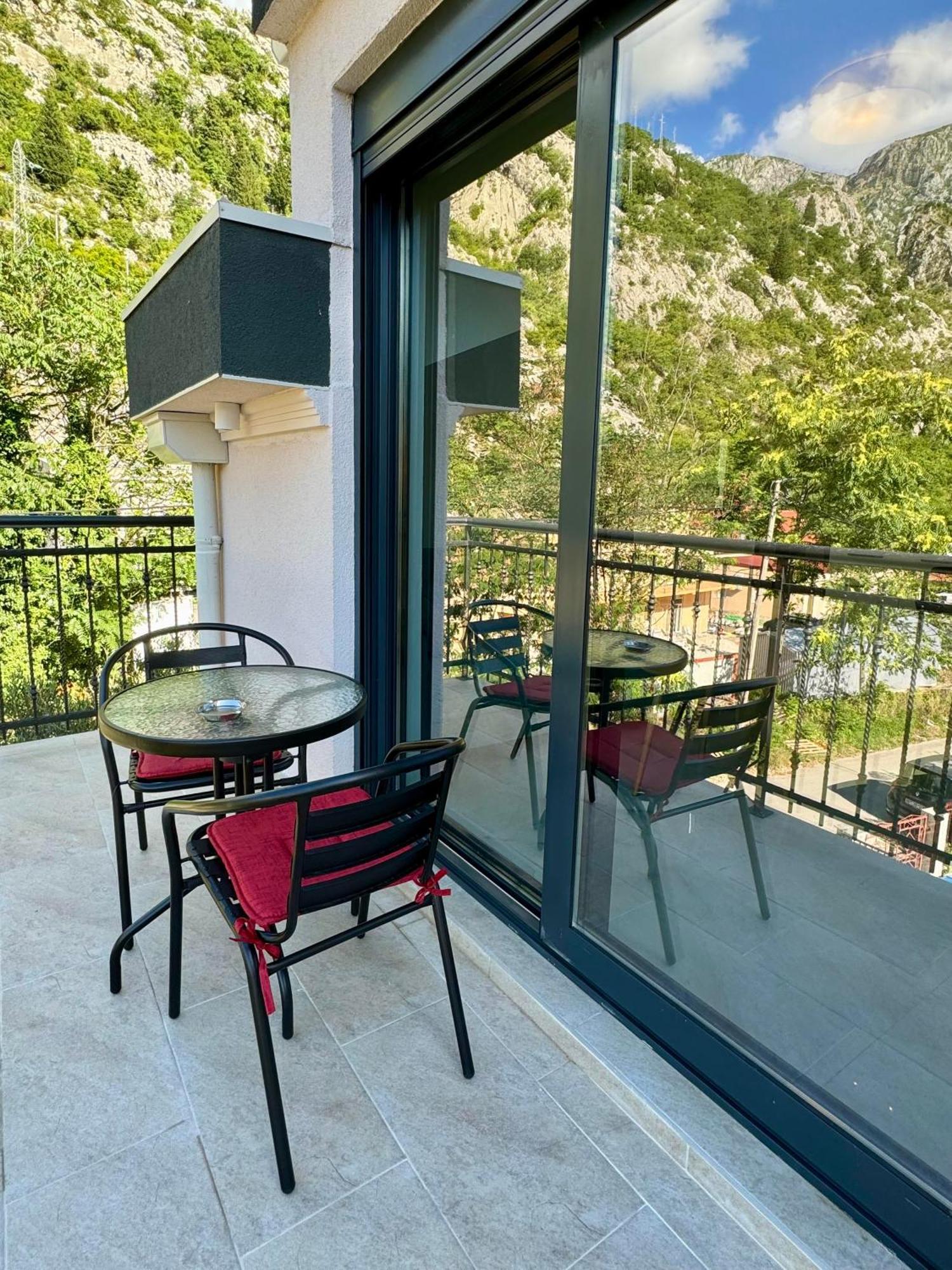 Harmony Garden Apartments Kotor Luaran gambar