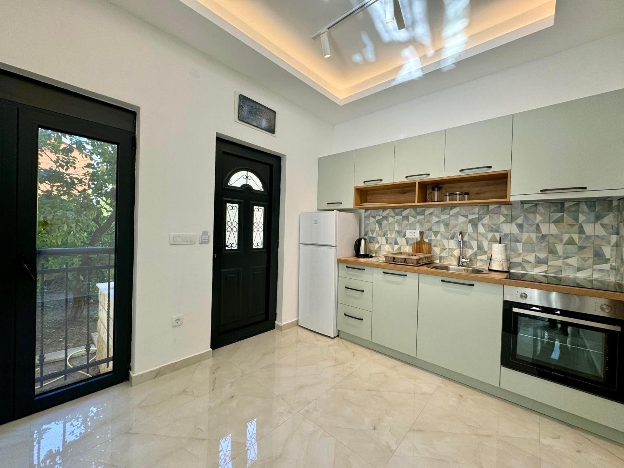 Harmony Garden Apartments Kotor Luaran gambar